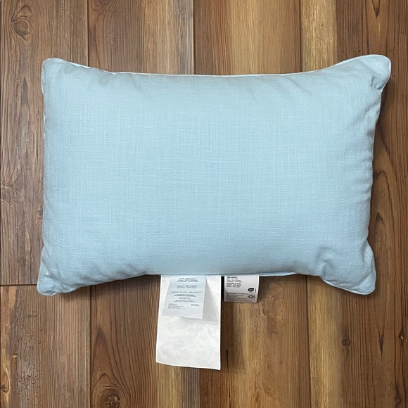 “Let it Snow” Pillow - Picture 3 of 3